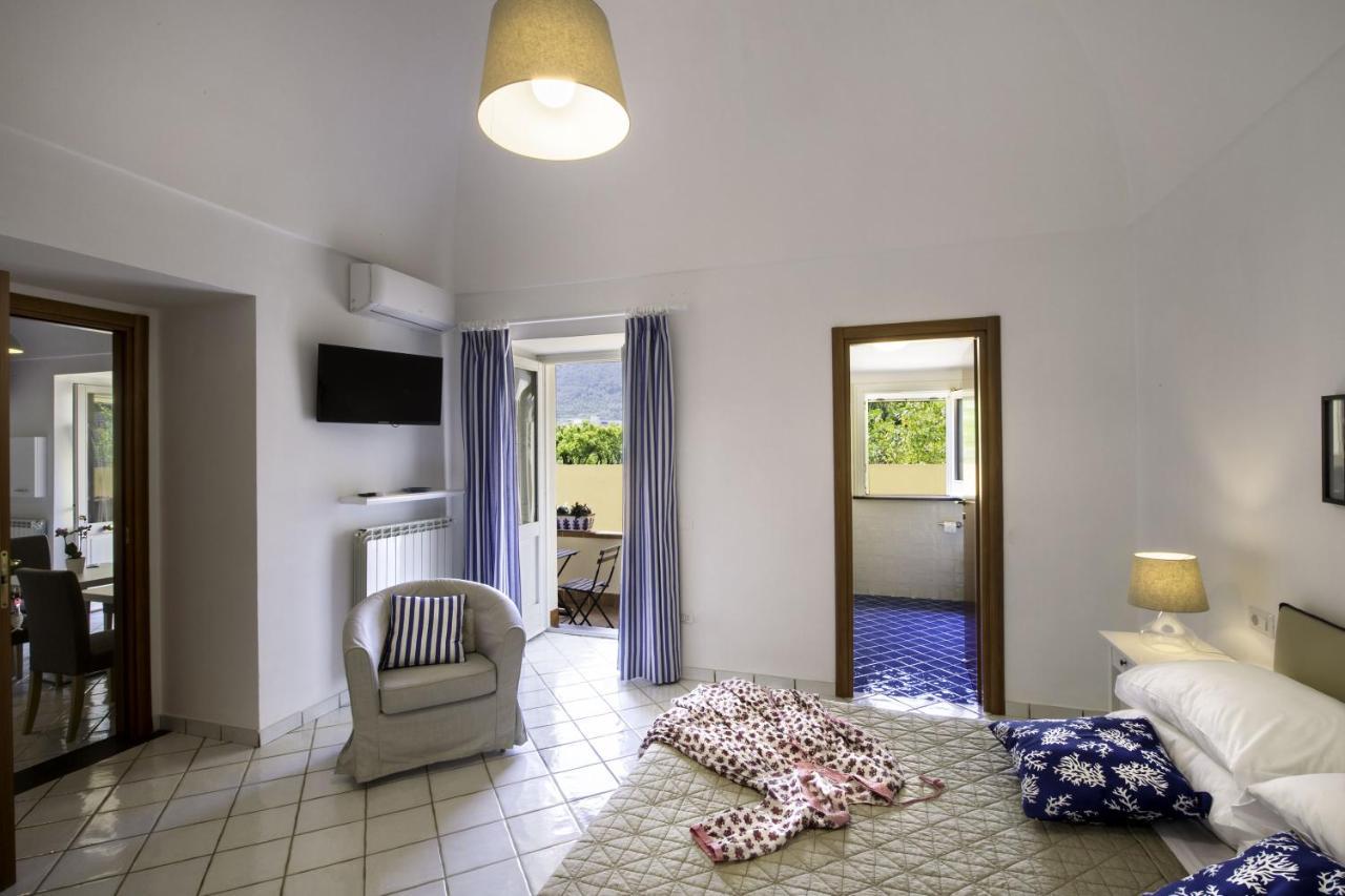 Casa Assunta B&B Вико-Экуенсе Экстерьер фото